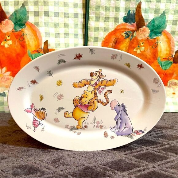 Disney Winnie the Pooh platter with pumpkins NWT - Picture 1 of 10